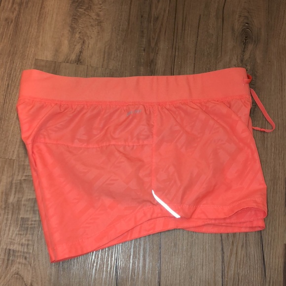 Nike dri-fit orange running shorts women - Picture 5 of 8